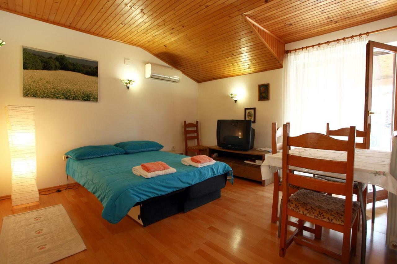 Apartment Svobode อิซอลา ภายนอก รูปภาพ